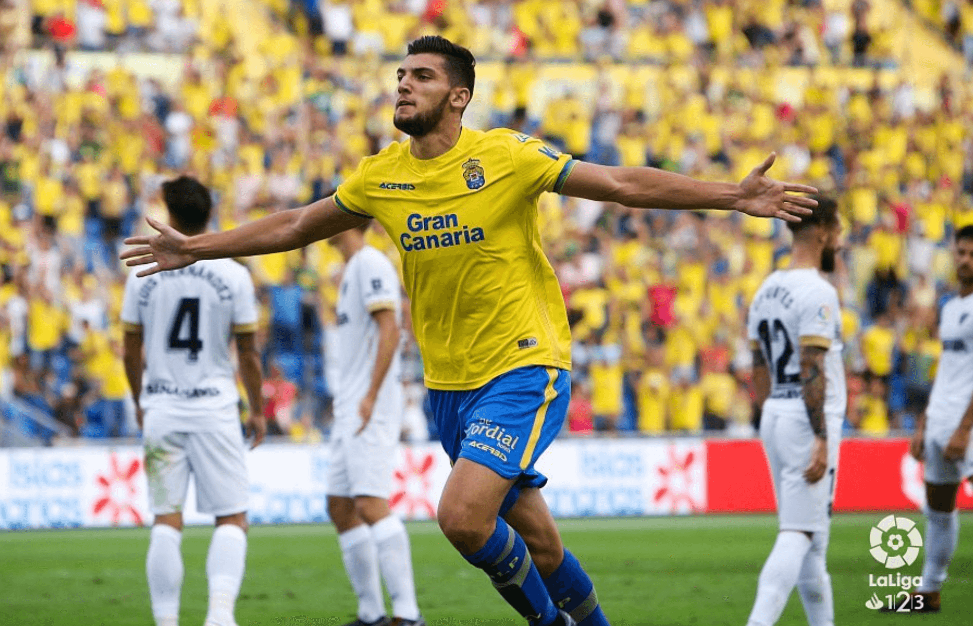 Rafa Mir celebra un gol con la UD Las Palmas (Foto: LALIGA).