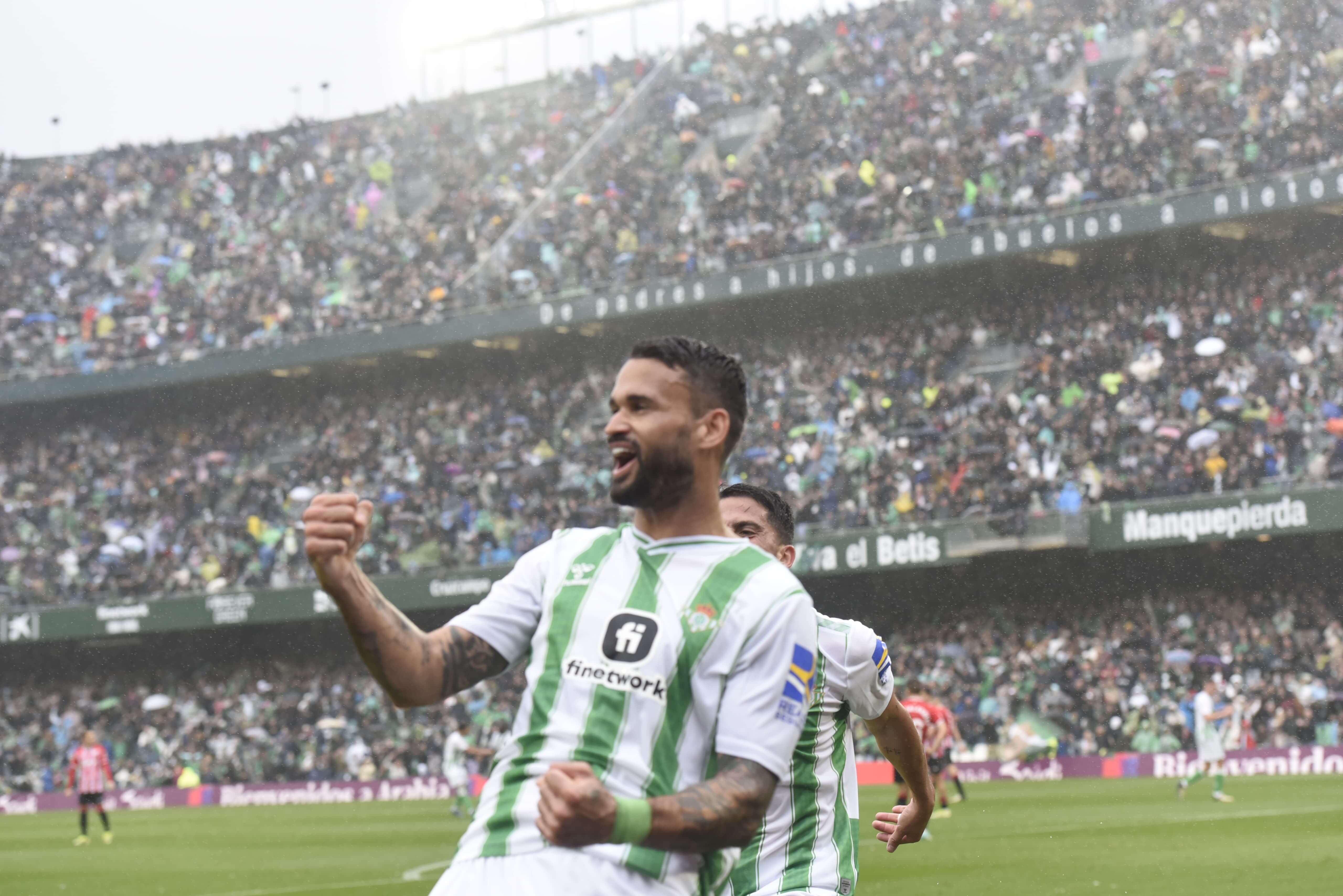 Willian José celebra el 2-0 ante el Athletic (Foto: Kiko Hurtado)