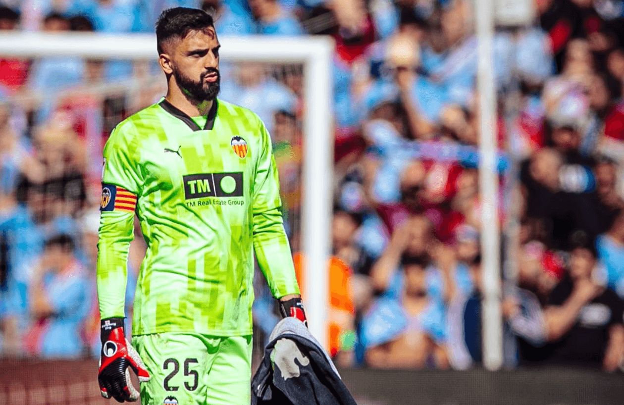 Giorgi Mamardashvili, ante el Celta de Vigo (Foto: Instagram gmamardashvili25).