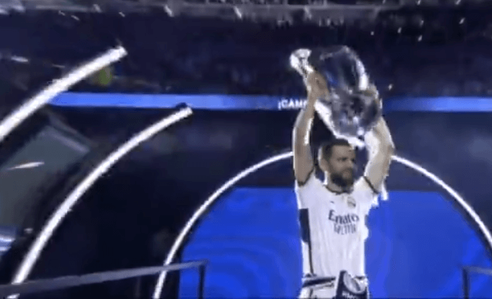 Nacho Fernández ofrece la Champions League al Bernabéu (RMTV)