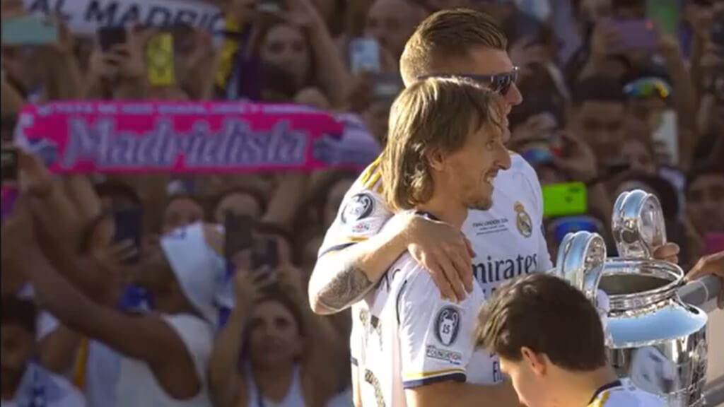 Modric y Kroos en la Cibeles (Foto: RMTV)