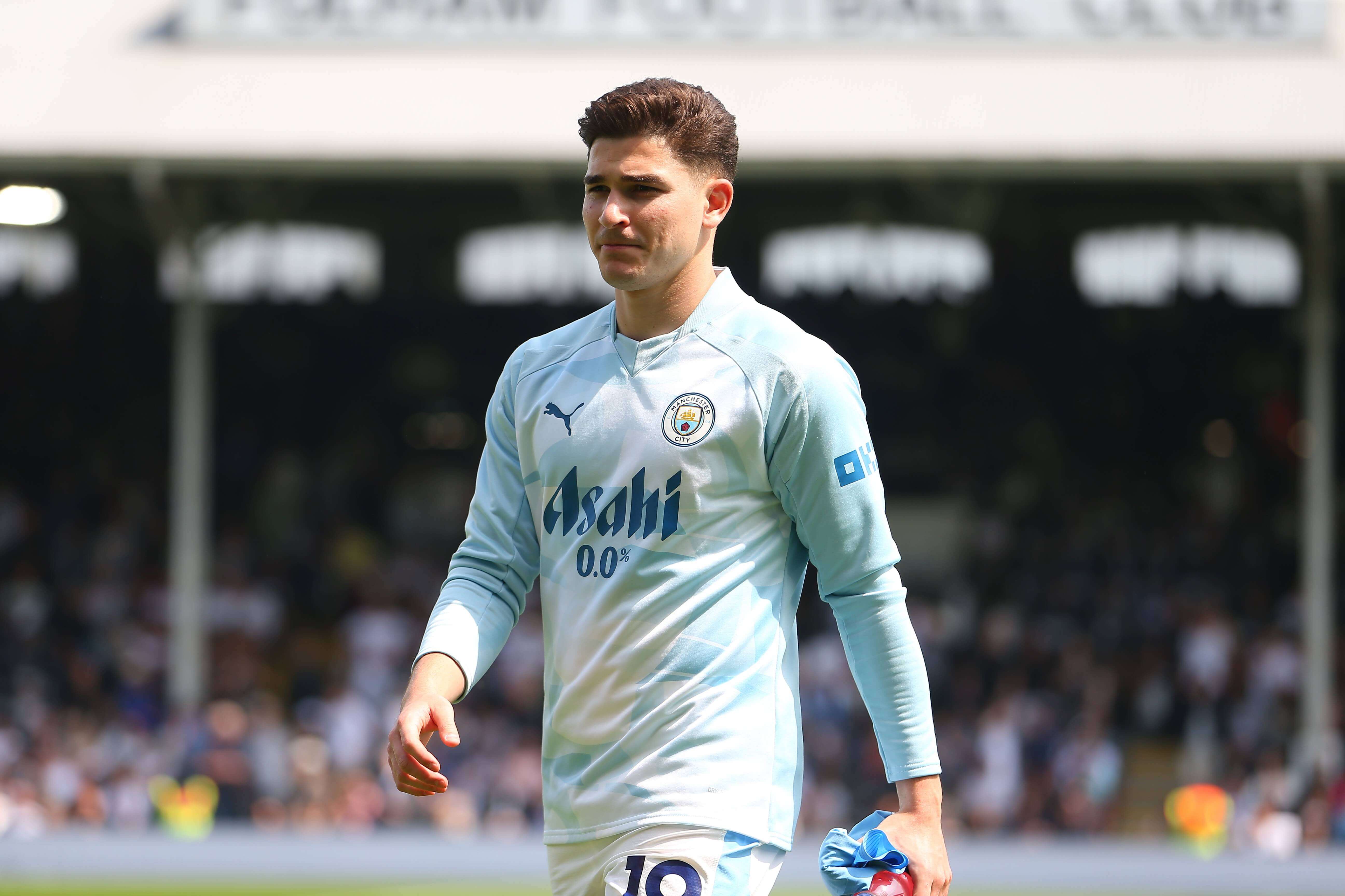 Julián Álvarez, en un partido con el Manchester City (Foto: Cordon Press).