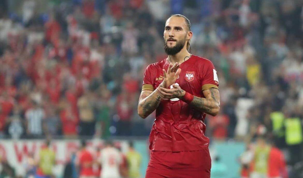 Nemanja Gudelj con Serbia. (Foto: @nemanjagudelj)