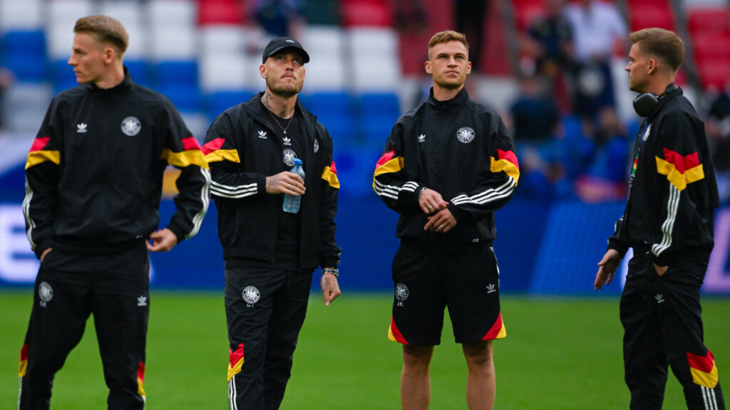 Los jugadores alemanes antes del partido de la Eurocopa (Fuente: Cordon Press)