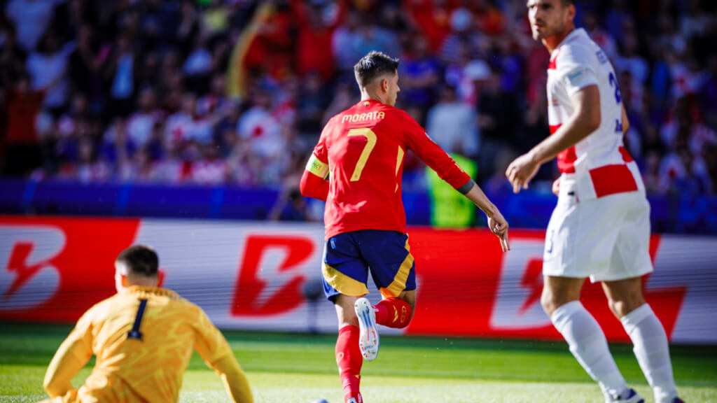 Álvaro Morata consiguió el primer gol de España-Croacia (foto: sefutbol).