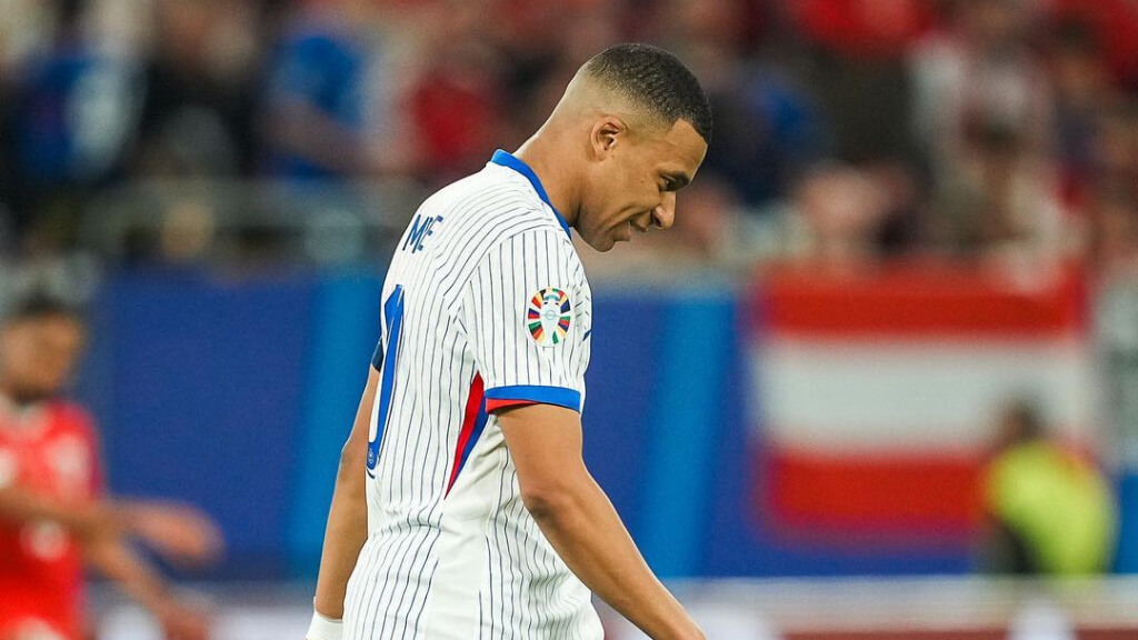 Kylian Mbappé durante el partido ante Austria (Fuente: @k.mbappe)