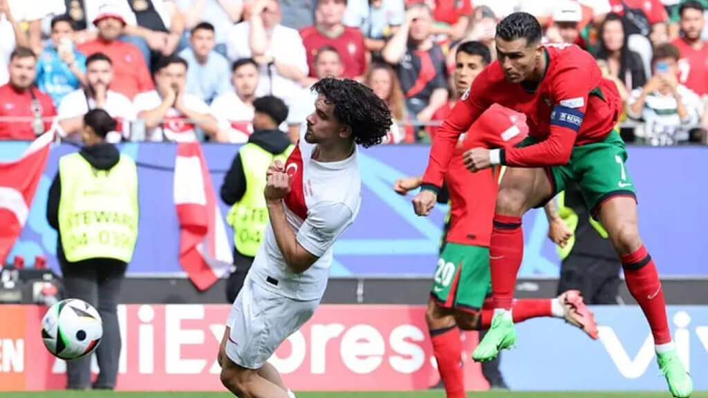 Cristiano Ronaldo ante Turquía (Fuente: EFE)