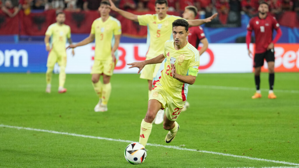 Jesús Navas durante el partido ante Albania (Fuente: Cordon Press)