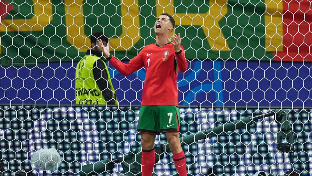 Cristiano Ronaldo, durante el Portugal-Eslovenia de la Eurocopa 2024 (foto: Cordon Press).