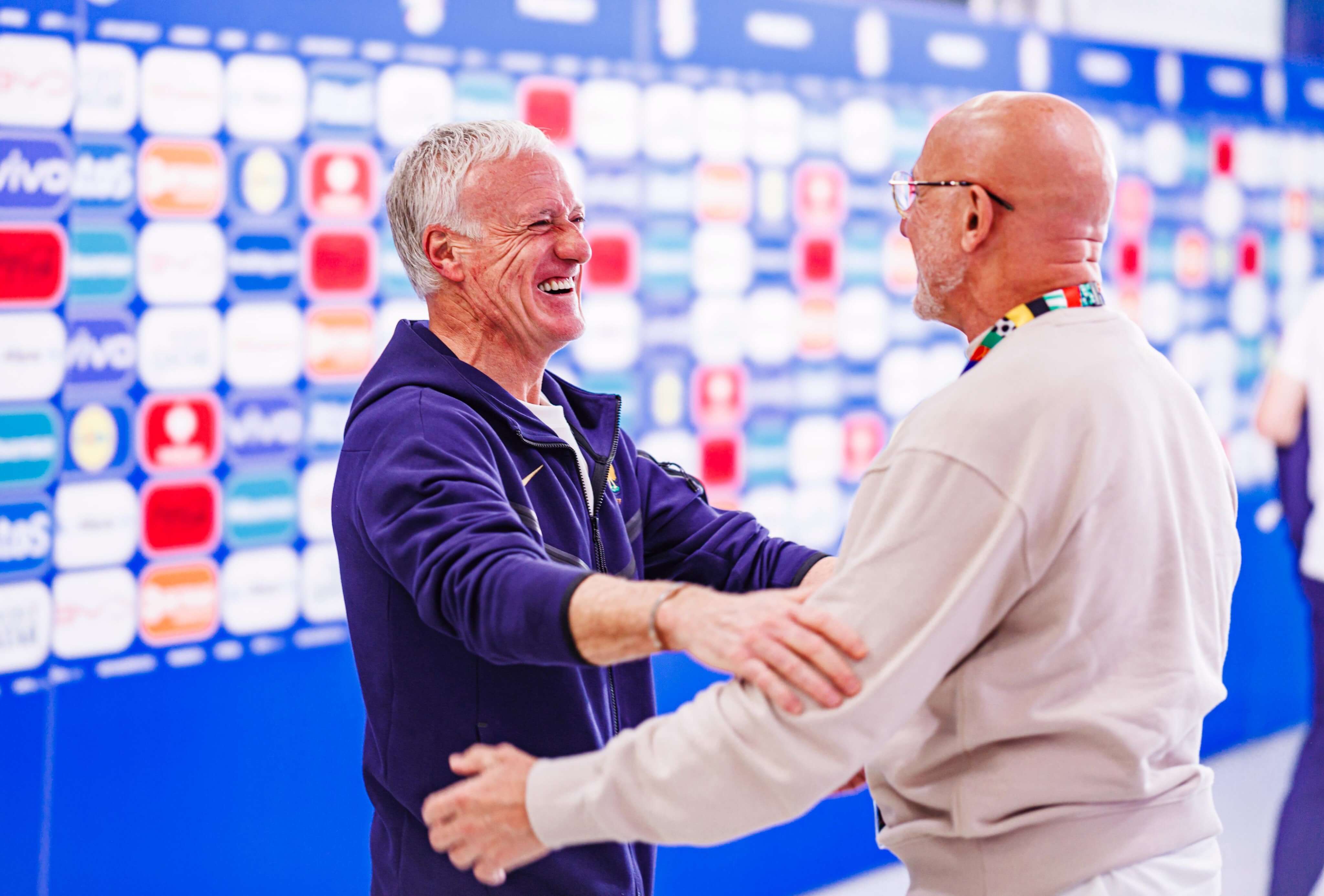 Luis de la Fuente y Didier Deschamps en la Eurocopa 2024 (Foto: @SEFutbol)