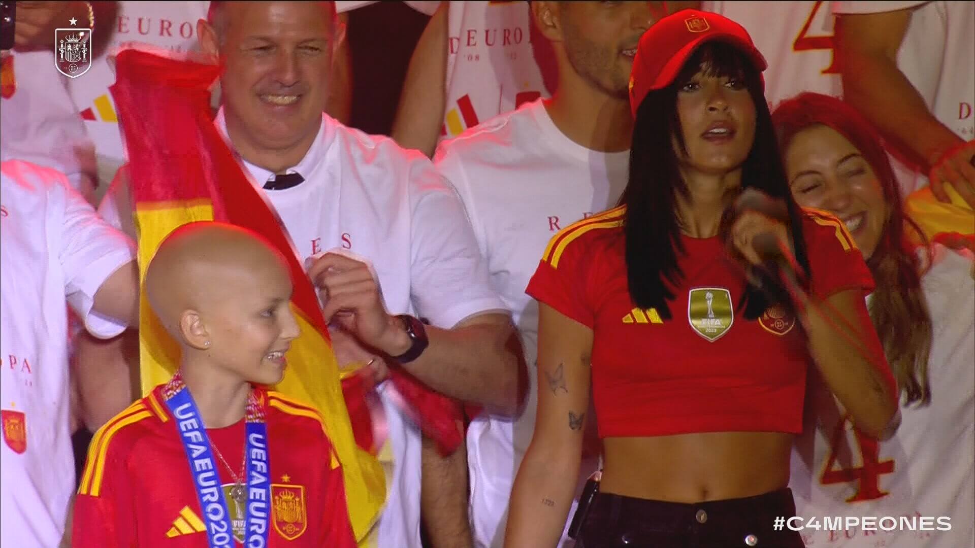 Aitana durante la celebración de la Eurocopa