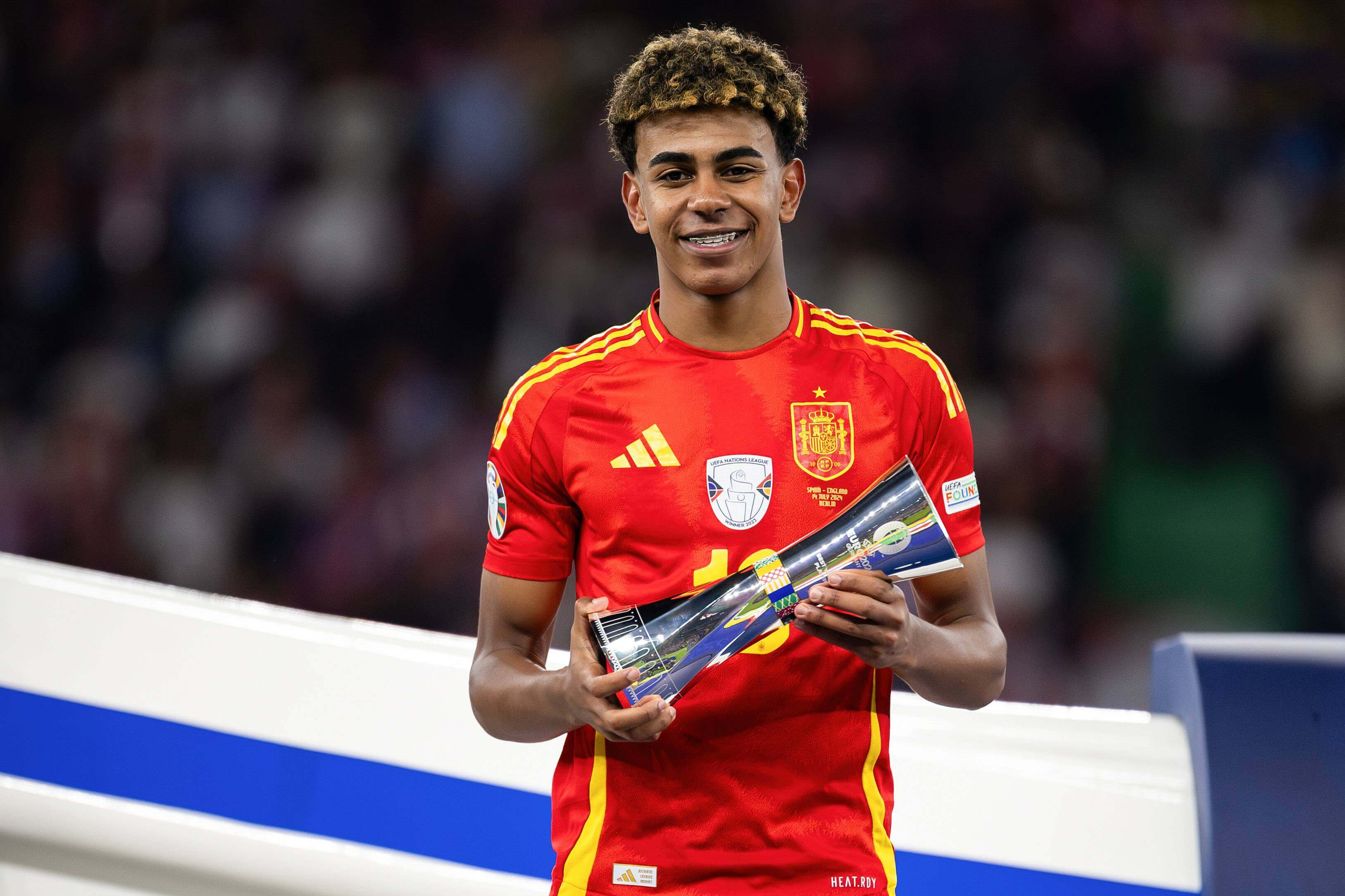 El padre de Lamine Yamal festeja la Eurocopa en Berlín (Foto: Cordon Press).