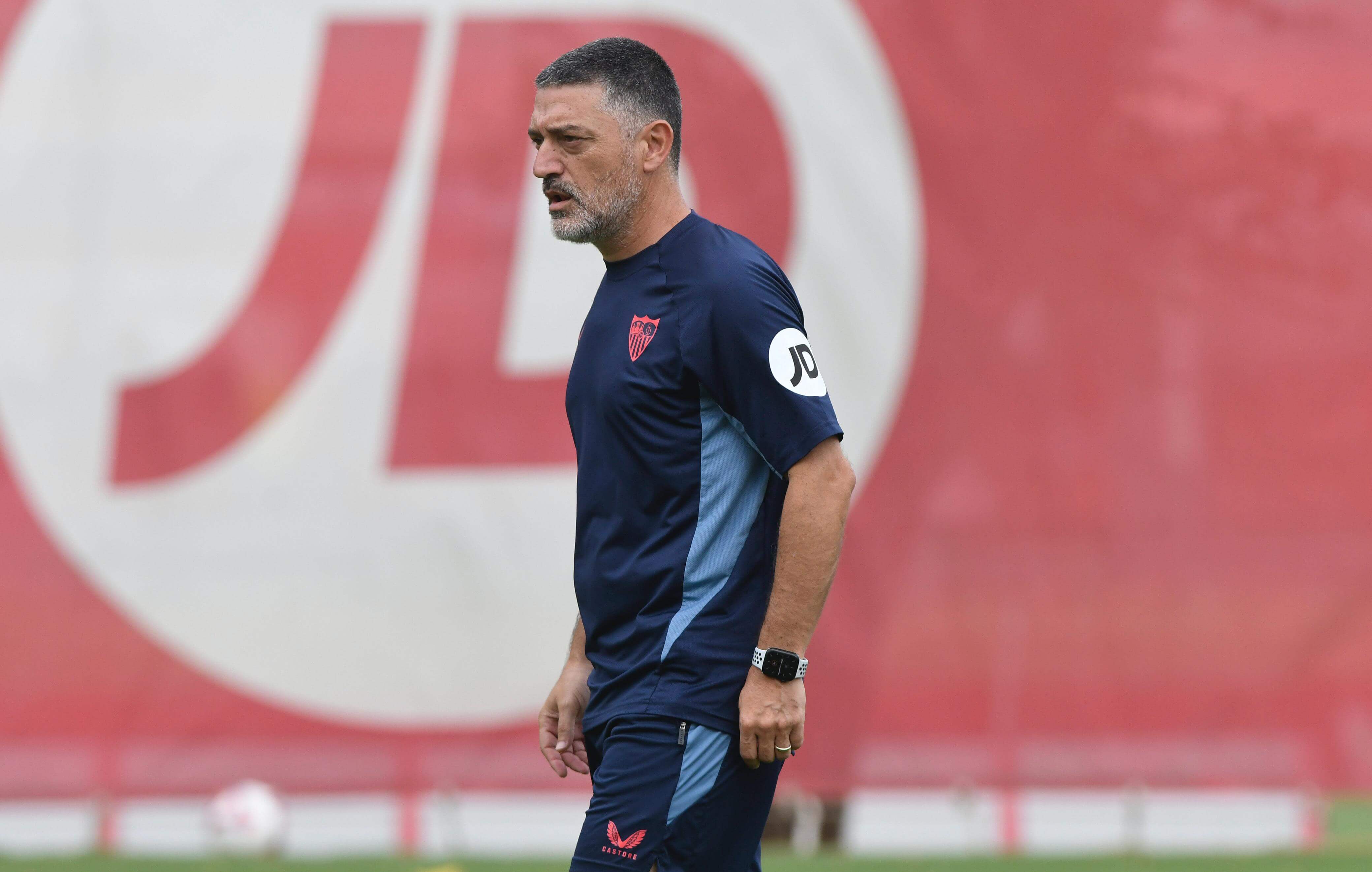 García Pimienta, en el entrenamiento (Foto: Kiko Hurtado)