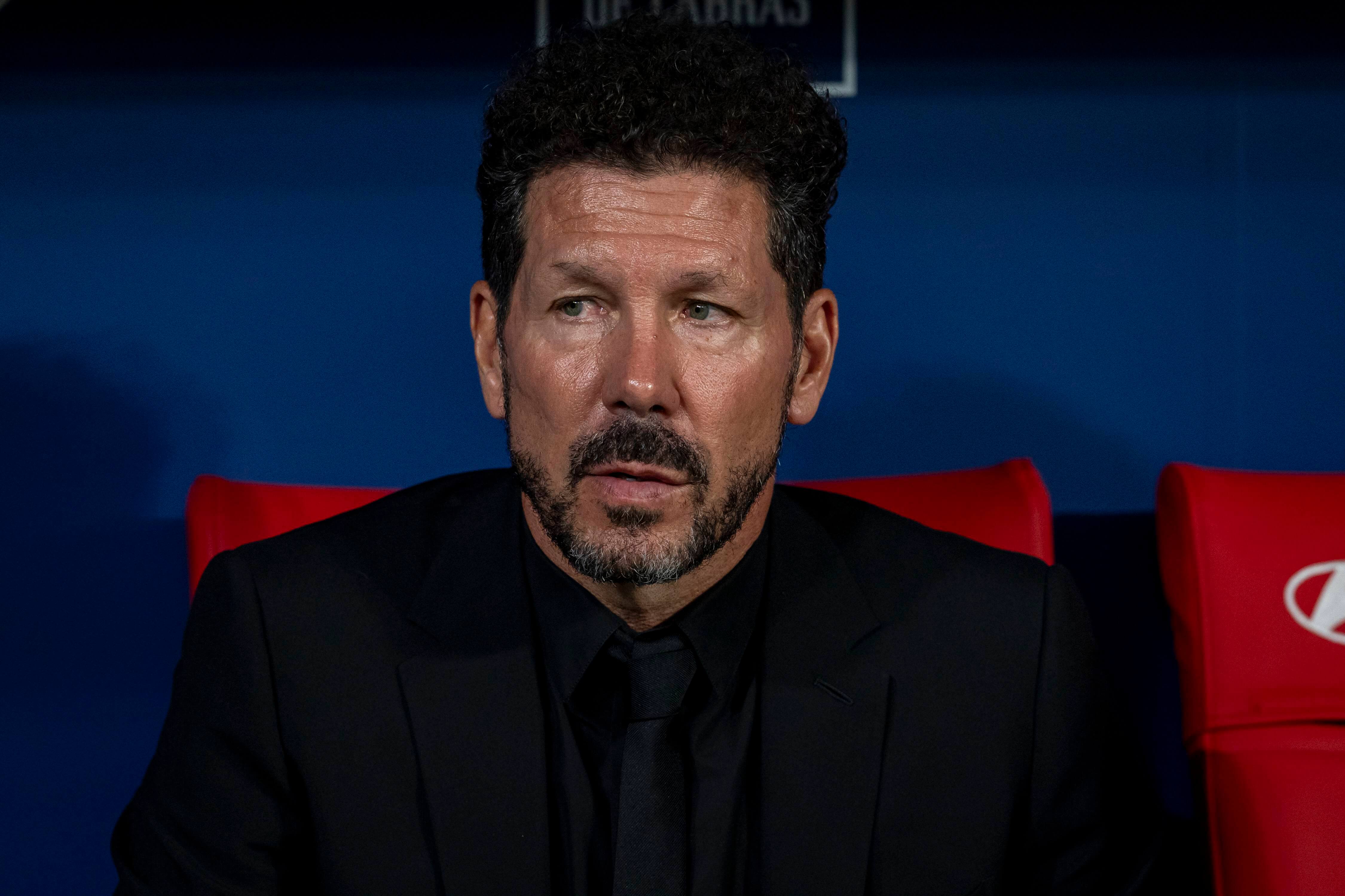 Simeone, en el banquillo en el Atlético-Espanyol (FOTO: Cordón Press).