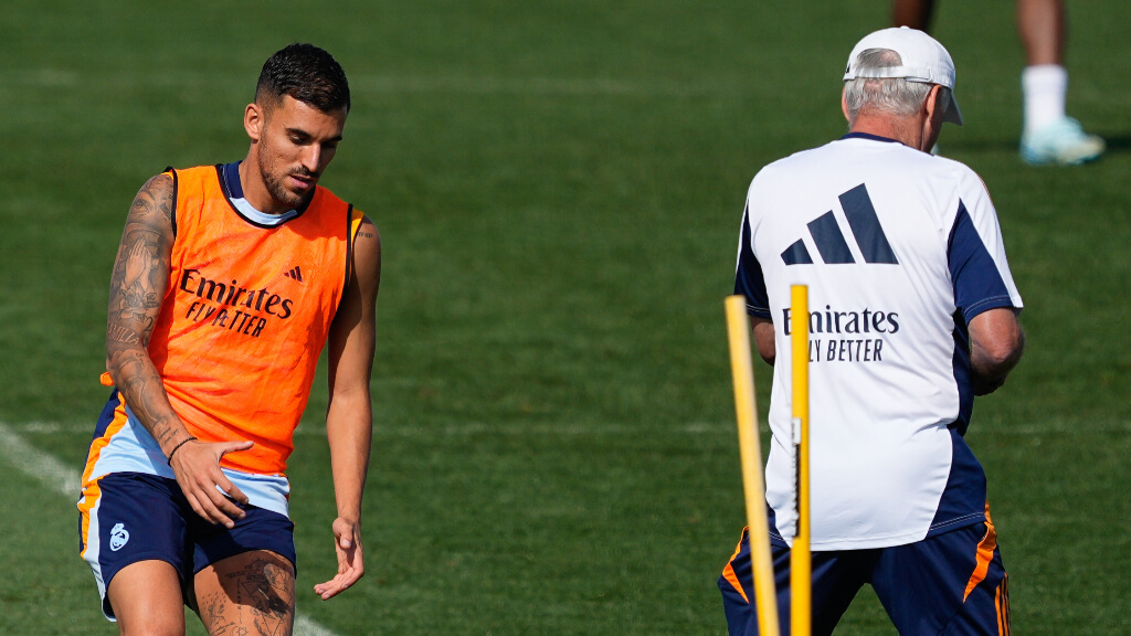 Dani Ceballos y Carlo Ancelotti en un entrenamiento (Europa Press)