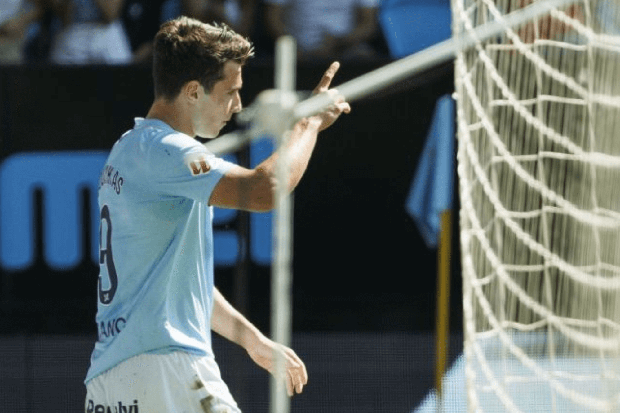 Tasos Douvikas celebra su gol ante el Valladolid (Foto: LaLiga).