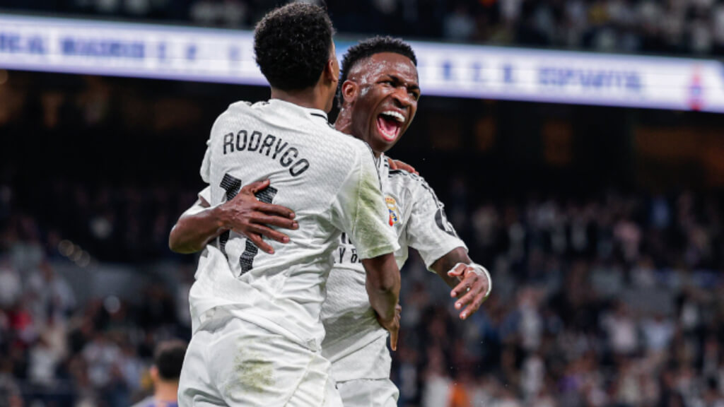 Vinicius Jr y Rodrygo celebrando uno de los goles frente al Espanyol (Foto: RM)