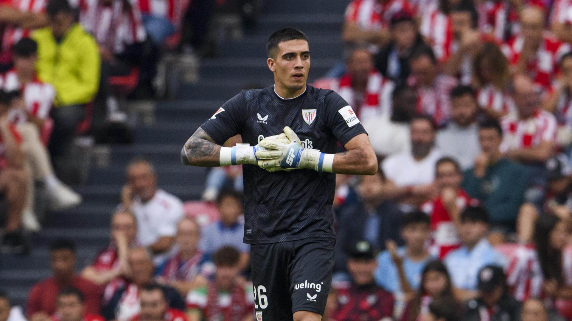 El meta Alex Padilla salió ante el Celta en San Mamés (Foto: Athletic Club).