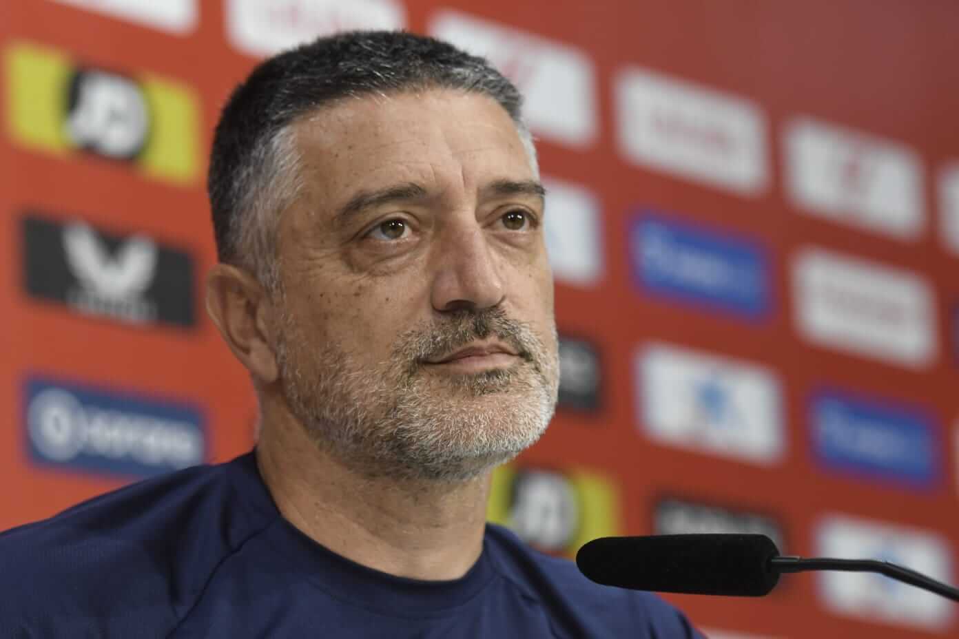 García Pimienta, en la rueda de prensa previa al partido ante el Valladolid (Foto: Kiko Hurtado).