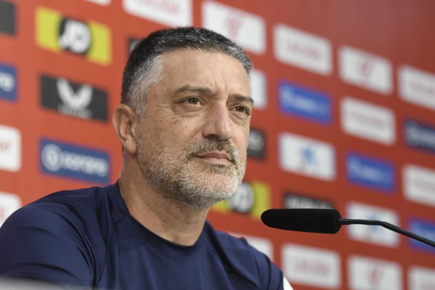 García Pimienta, en la rueda de prensa previa al partido ante el Valladolid (Foto: Kiko Hurtado).