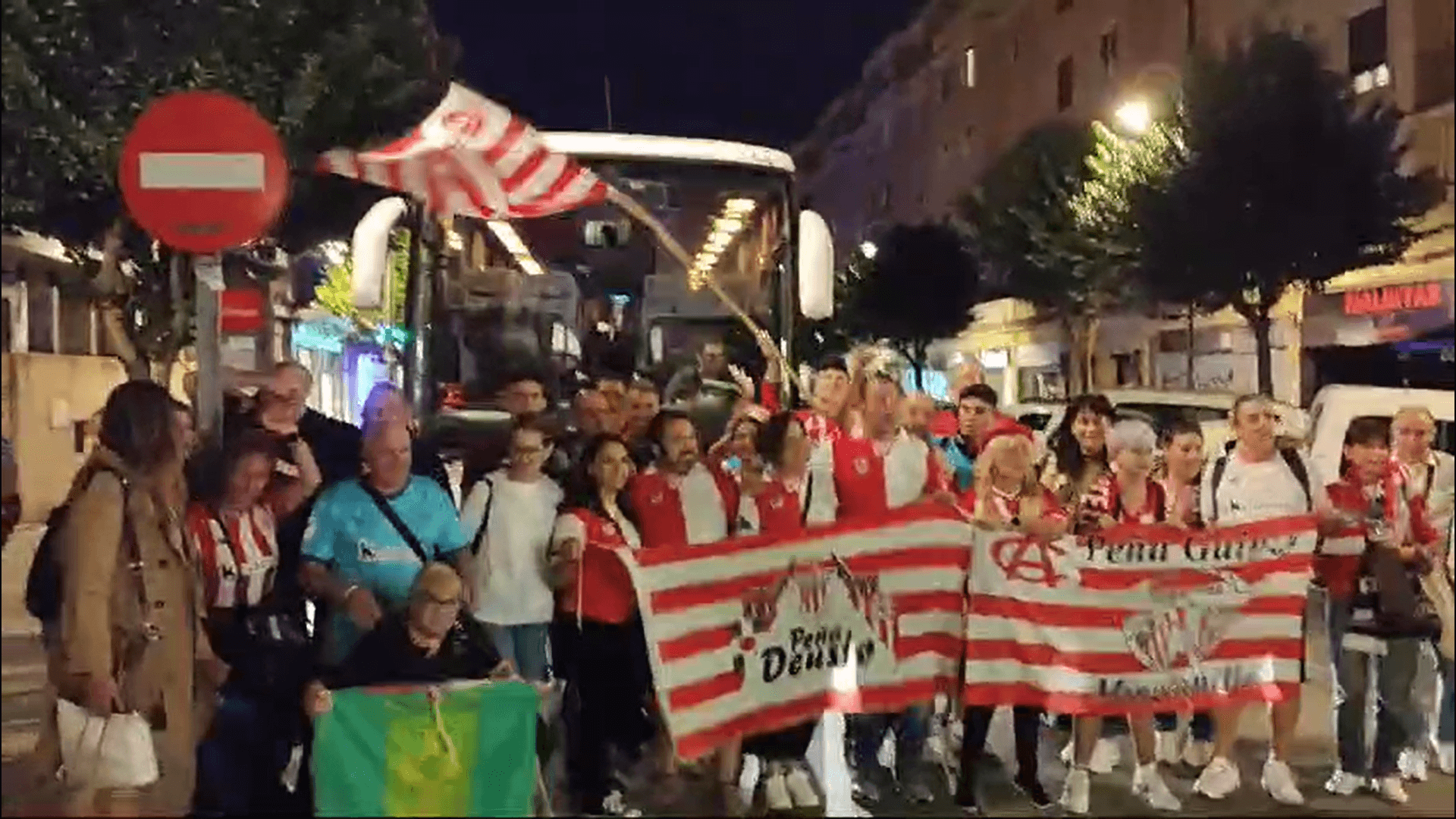 La salida de Bilbao de la Peña Deusto del Athletic Club.