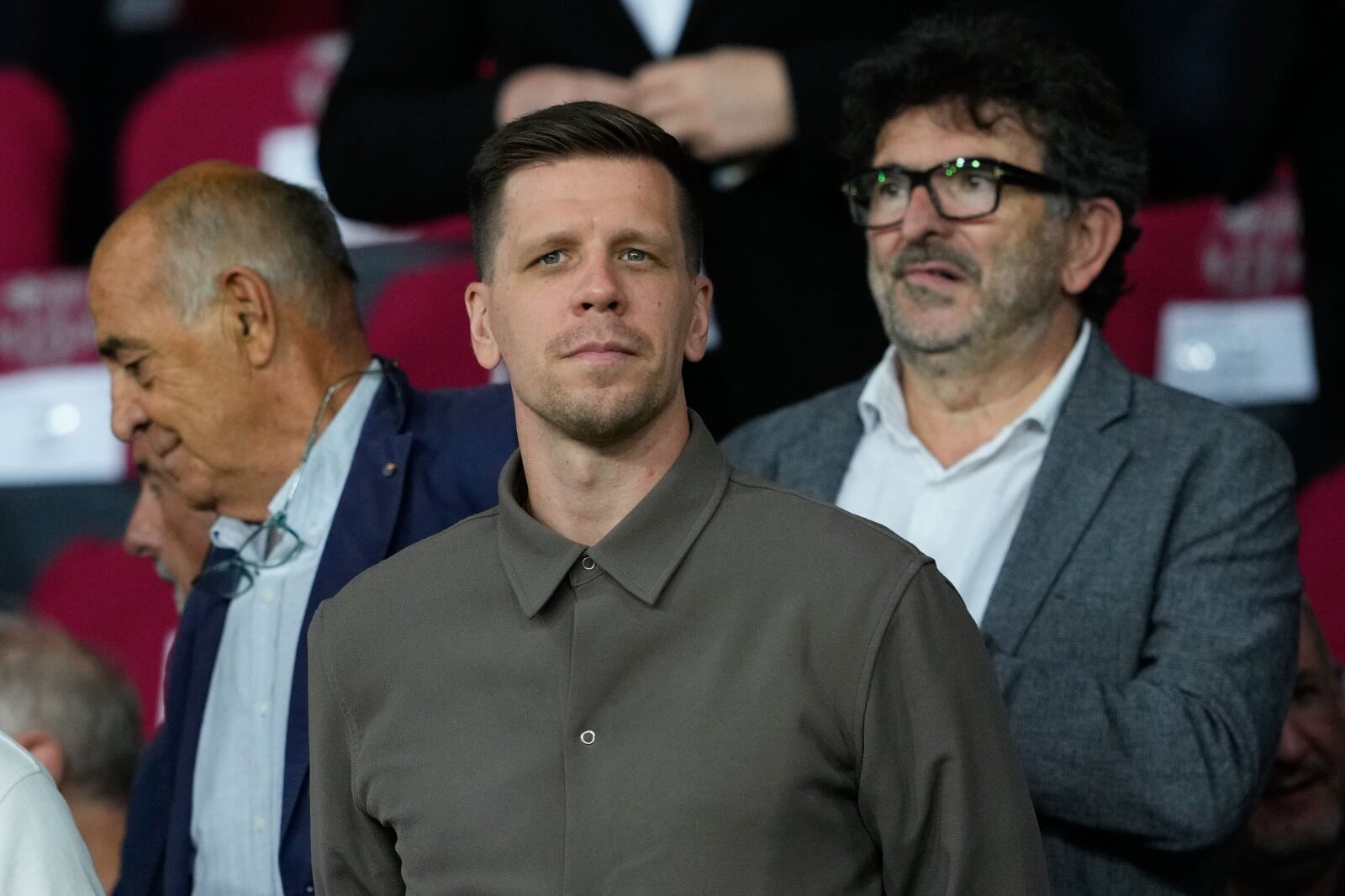 Wojciech Szczesny, en la grada de Montjuïc (Foto: EFE).