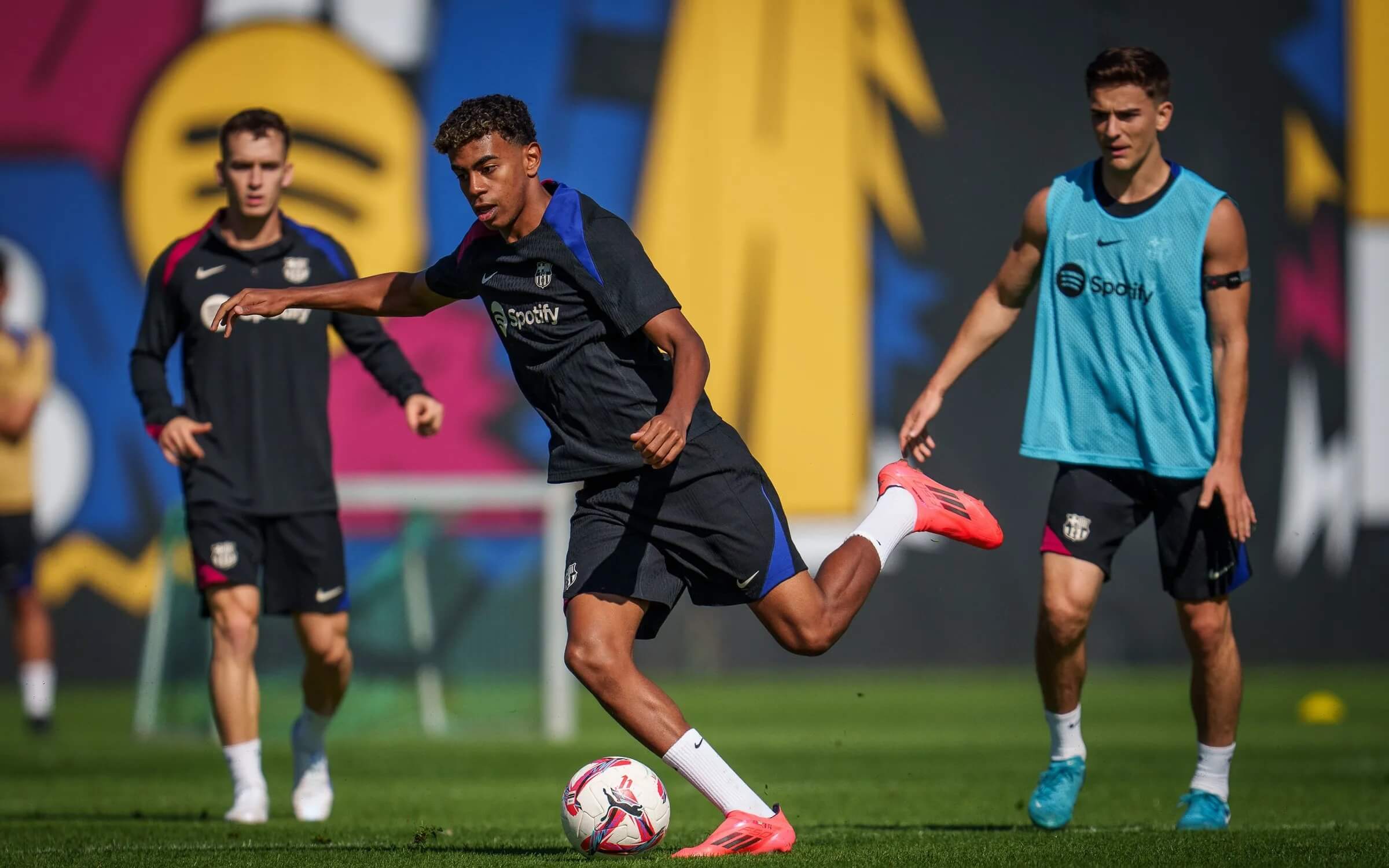 Lamine Yamal, en una sesión del Barcelona (Foto: FCB).