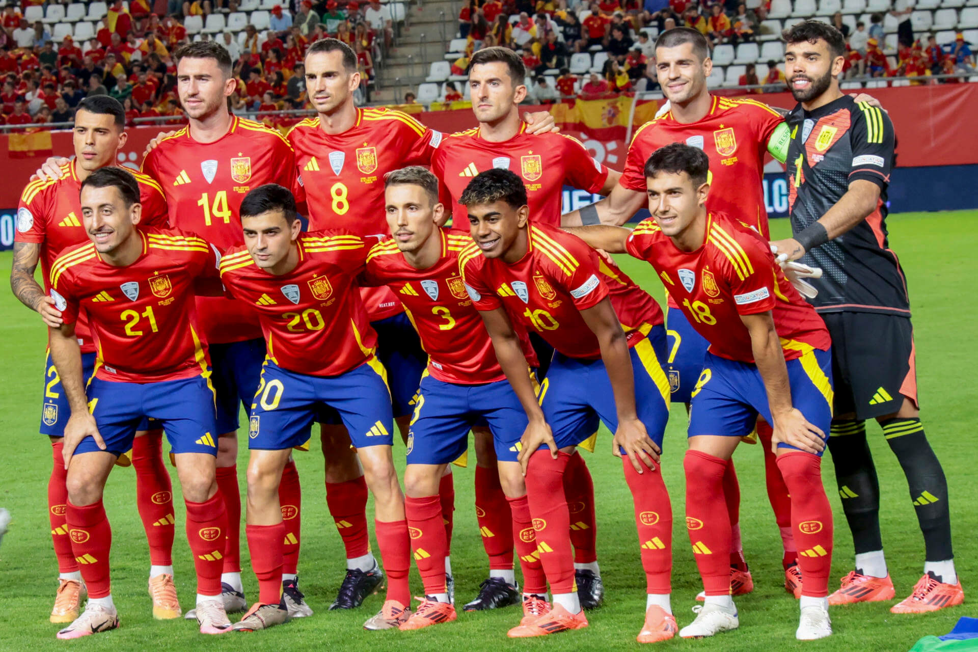 El once de España ante Dinamarca en la Nations League (Foto: EFE).