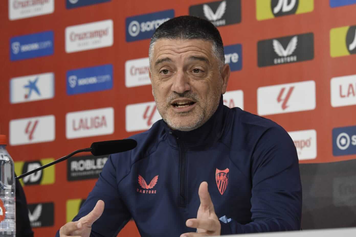 García Pimienta, en la rueda de prensa previa al partido ante el Barça (Foto: Kiko Hurtado).