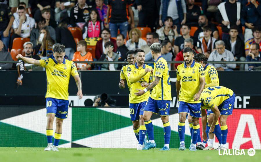 Gol de la UD Las Palmas en Mestalla (Foto: LALIGA9.