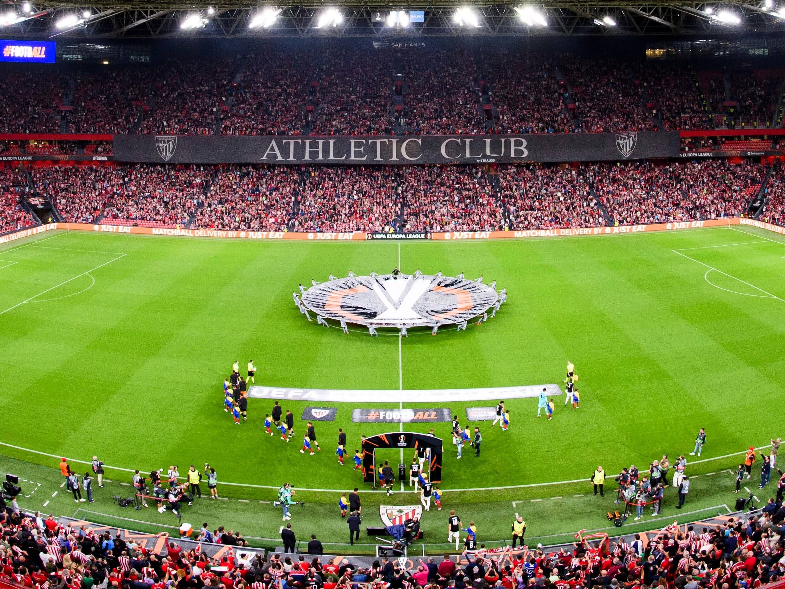 Vista de San Mamés en un partido de la Europa League (Foto: Athletic Club).