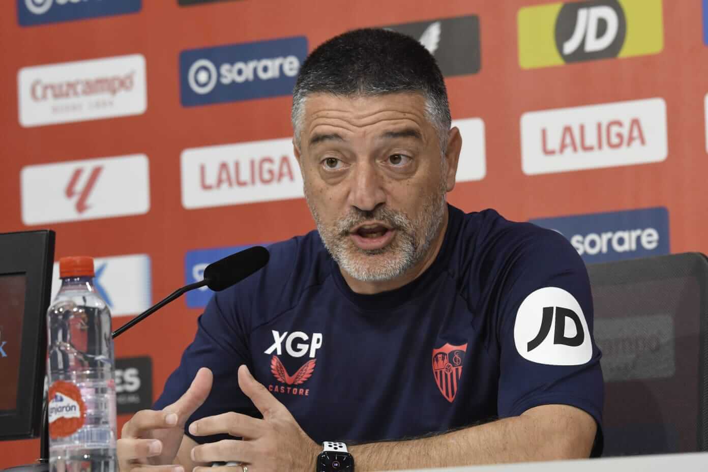 García Pimienta, en sala de prensa (Foto: Kiko Hurtado).