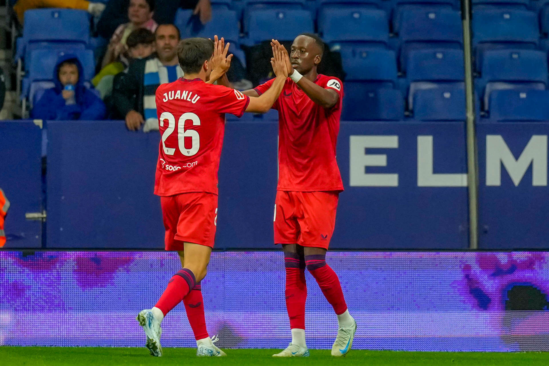 Lukebakio celebra no de sus goles al Espanyol (Foto: EFE)