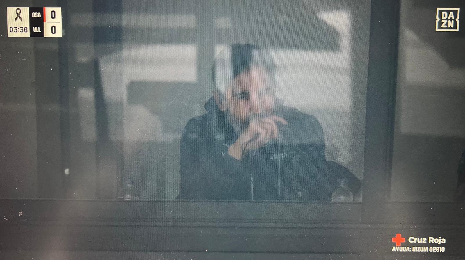 Vicente Moreno, en el palco durante el Osasuna-Valladolid.