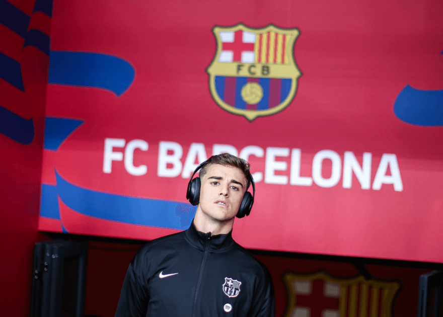 Gavi, llegando al Estadio de Montjuic (Foto: FCB)