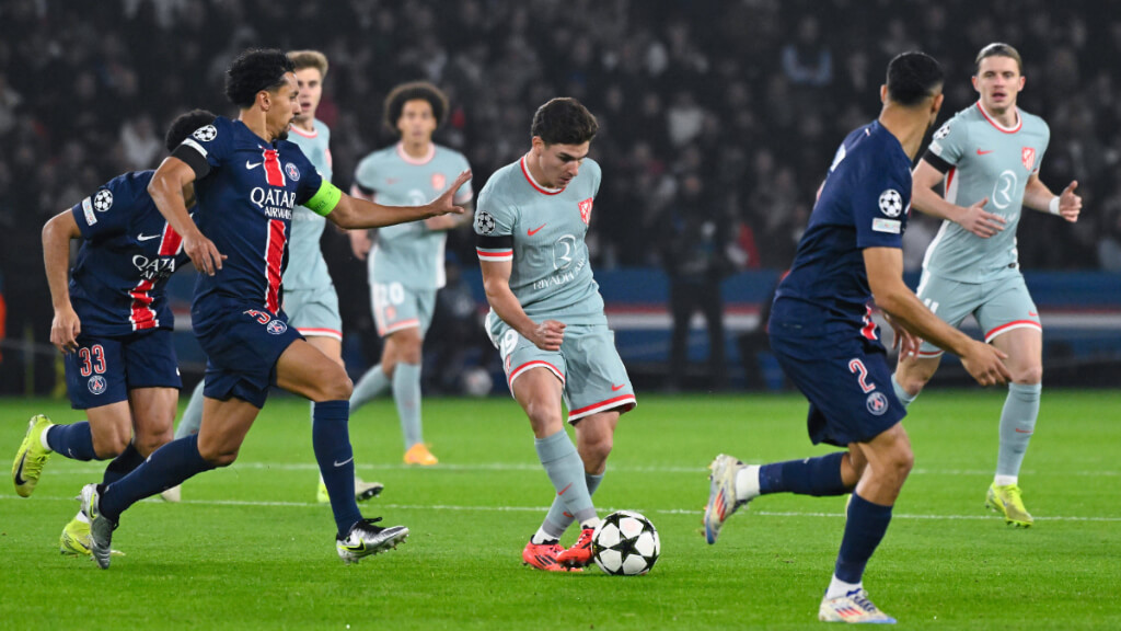 Julián Álvarez, en el PSG - Atlético (Foto: Cordon Press)