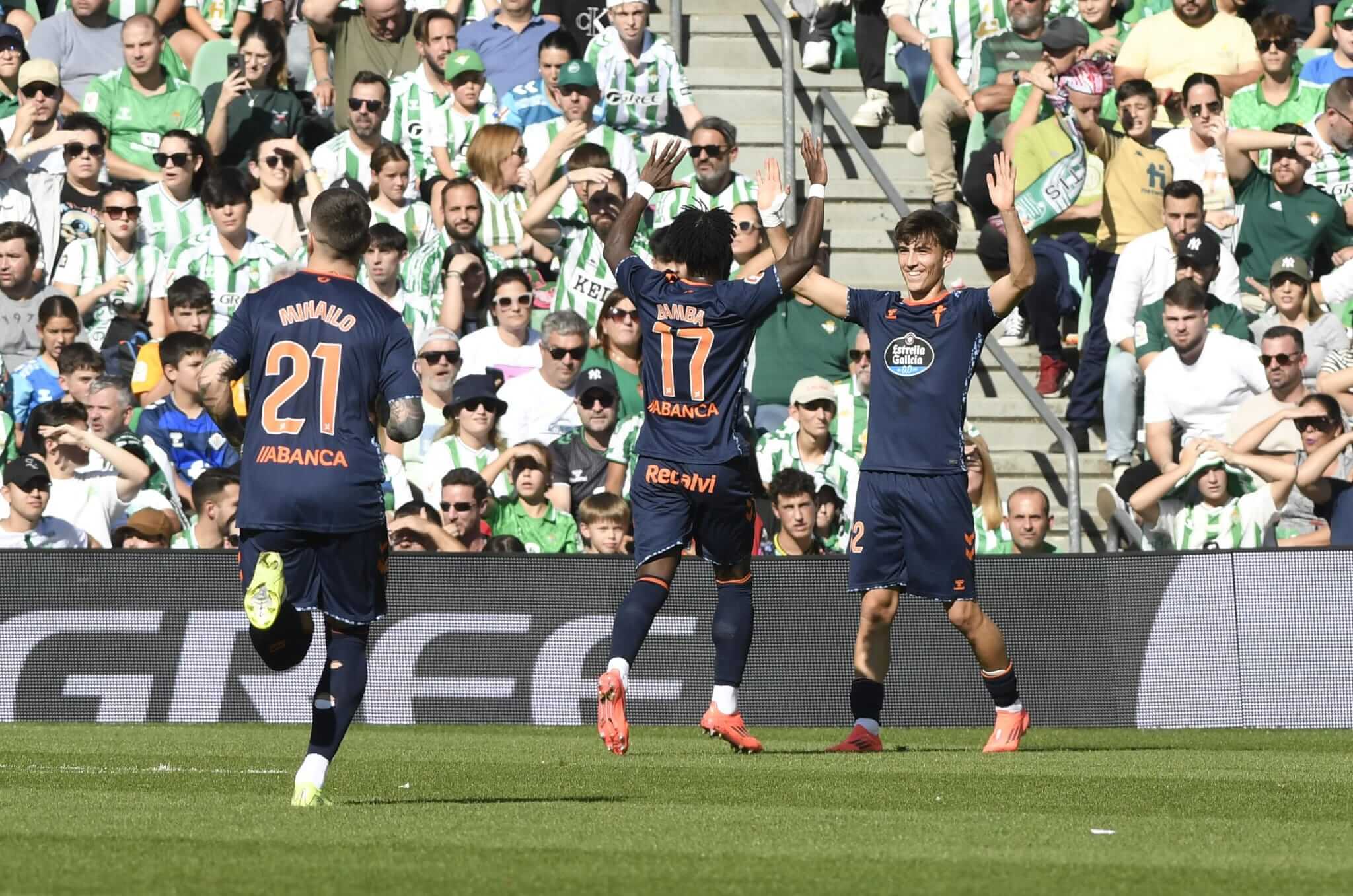 Juan Rodríguez celebra su gol en el Betis-Celta (Foto: Kiko Hurtado).