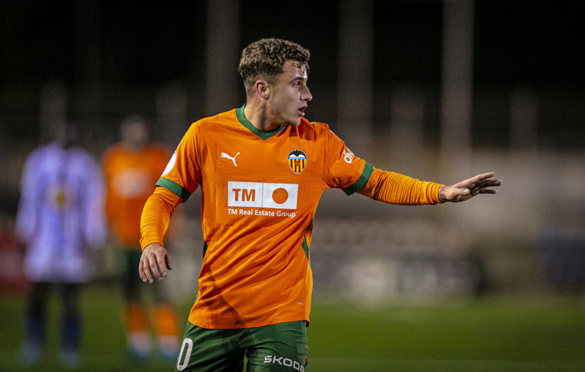 Germán Valera, ante la SD Ejea (Foto: Valencia CF).