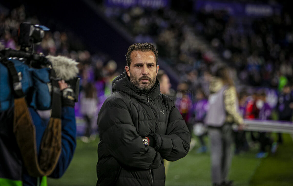 Rubén Baraja, ante el Real Valladolid (Foto: Valencia CF).