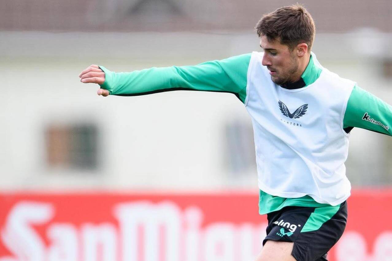 El delantero Javi Martón se entrena en Lezama (Foto: Athletic Club).