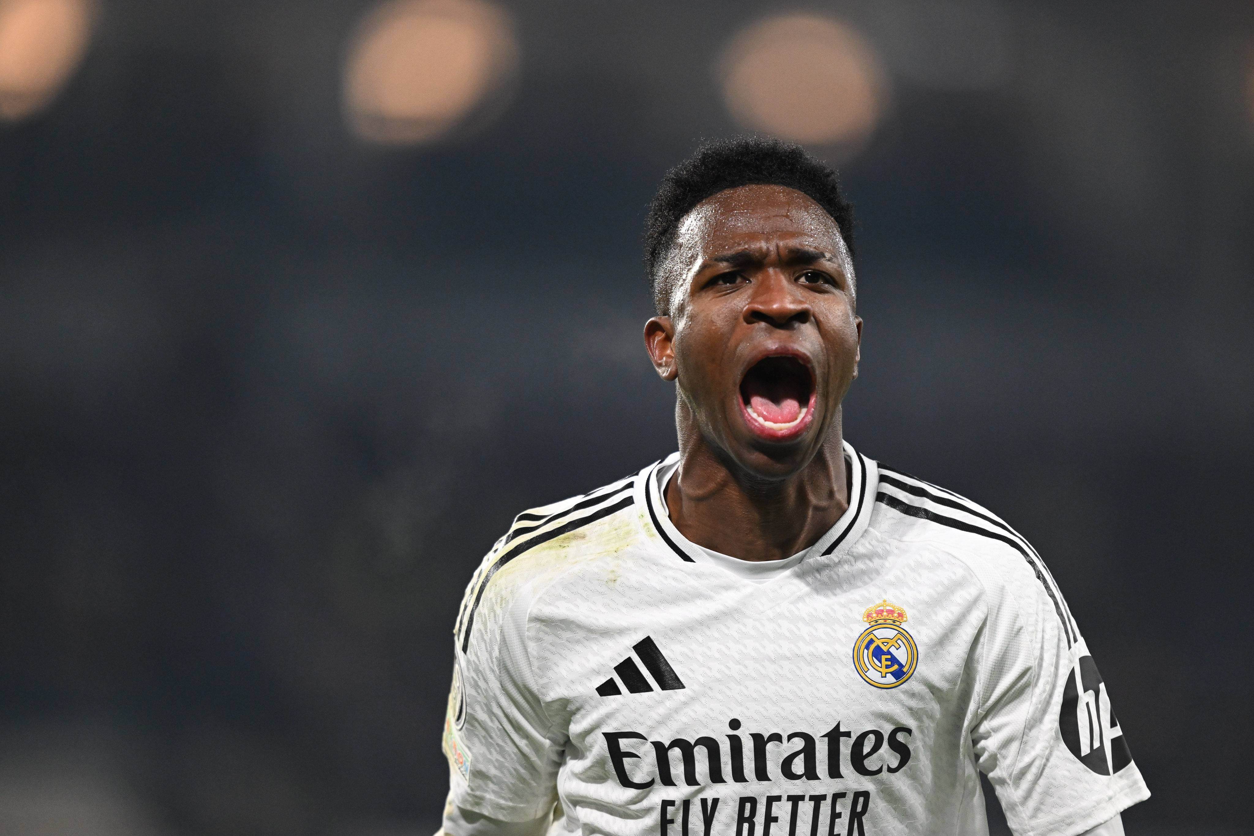 Vinicius Júnior celebrando un gol con el Real Madrid (Foto: Cordon Press).