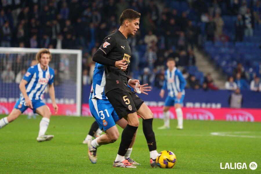 Enzo Barrenechea, ante el RCD Espanyol (Foto: LALIGA).