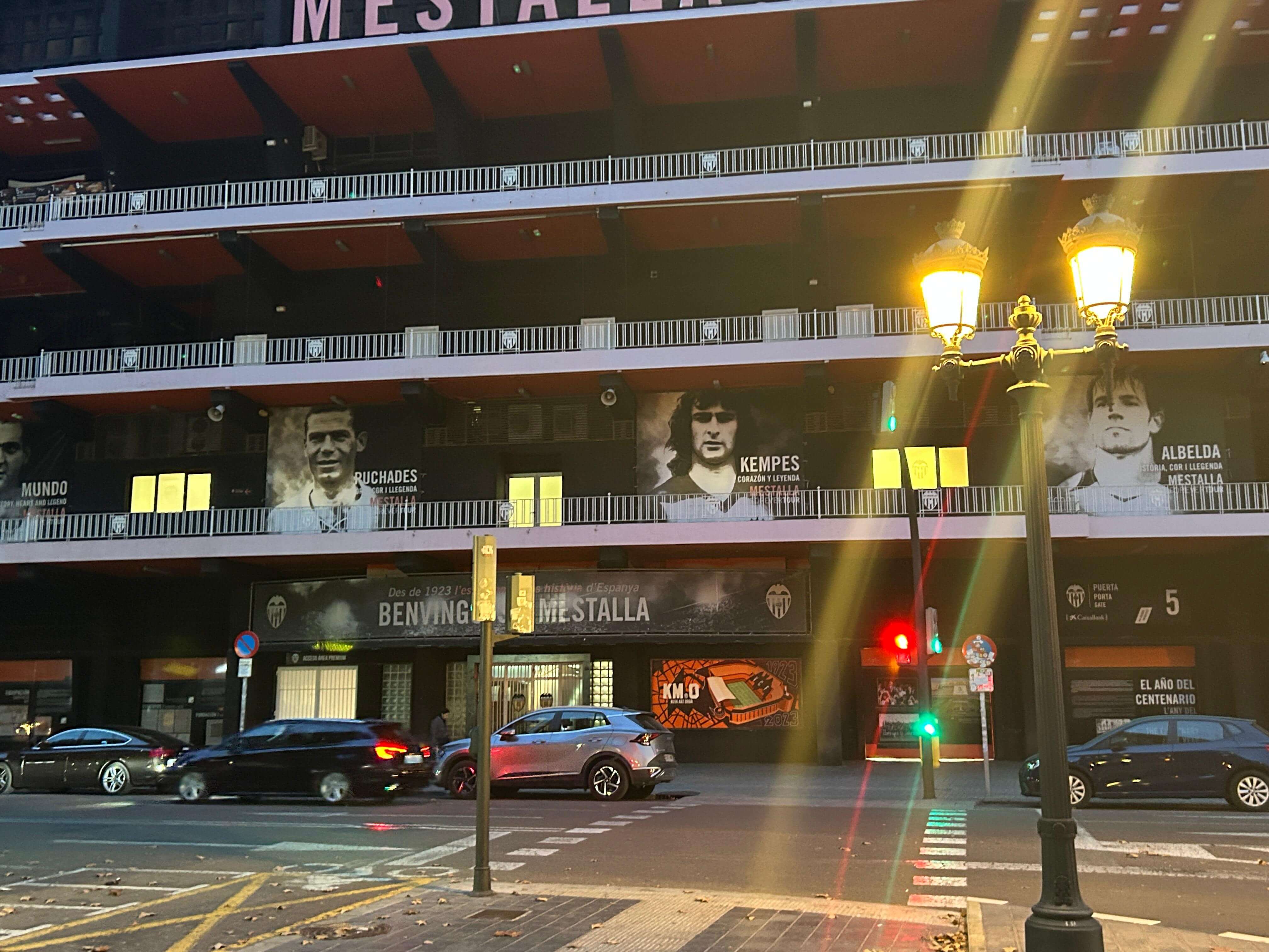 Mestalla amanece