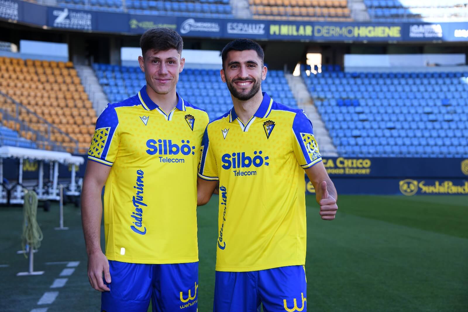 Presentación de Iker Recio y Climent.