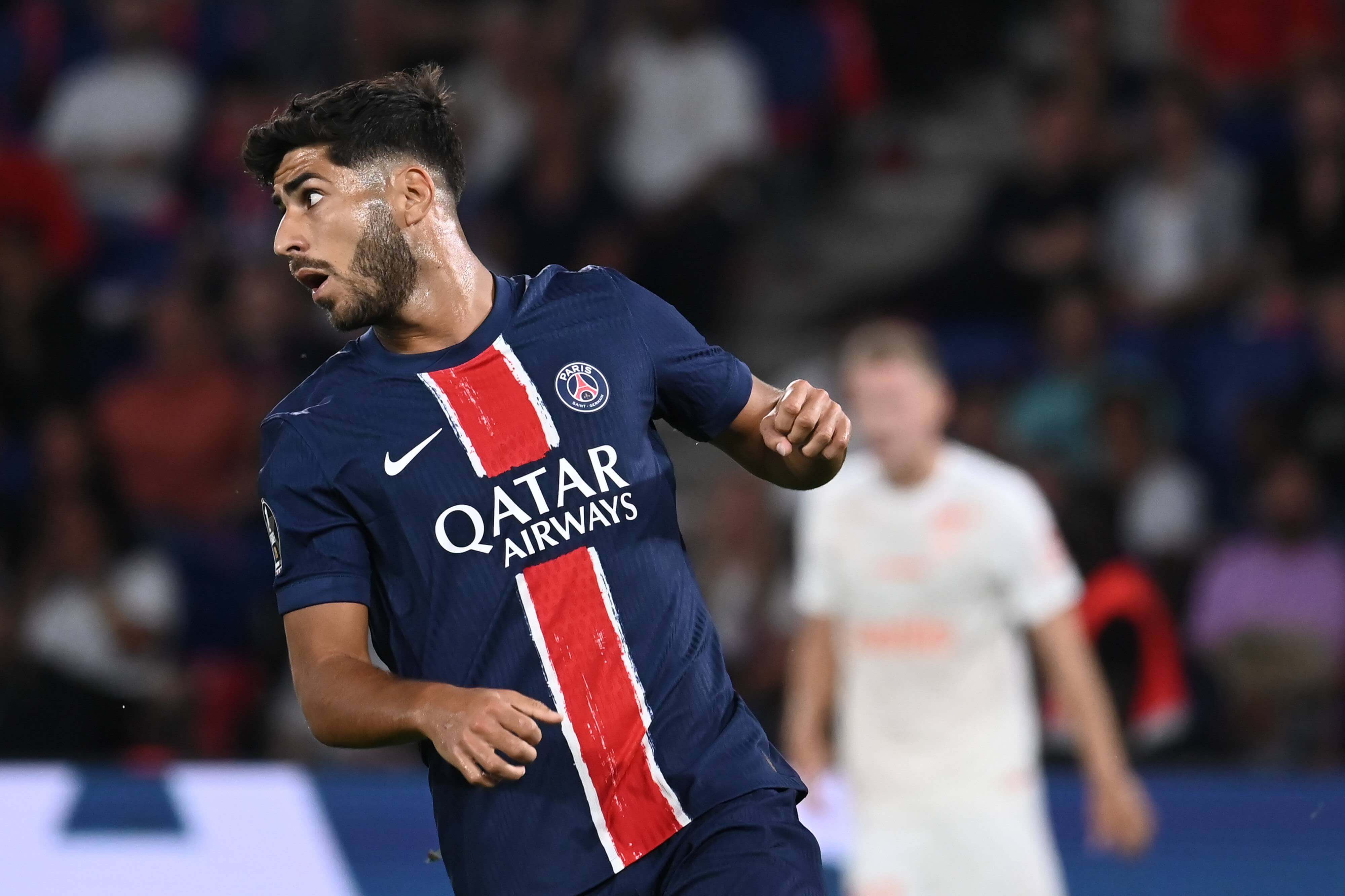 Marco Asensio jugando un partido con el PSG (Foto: Cordon Press).