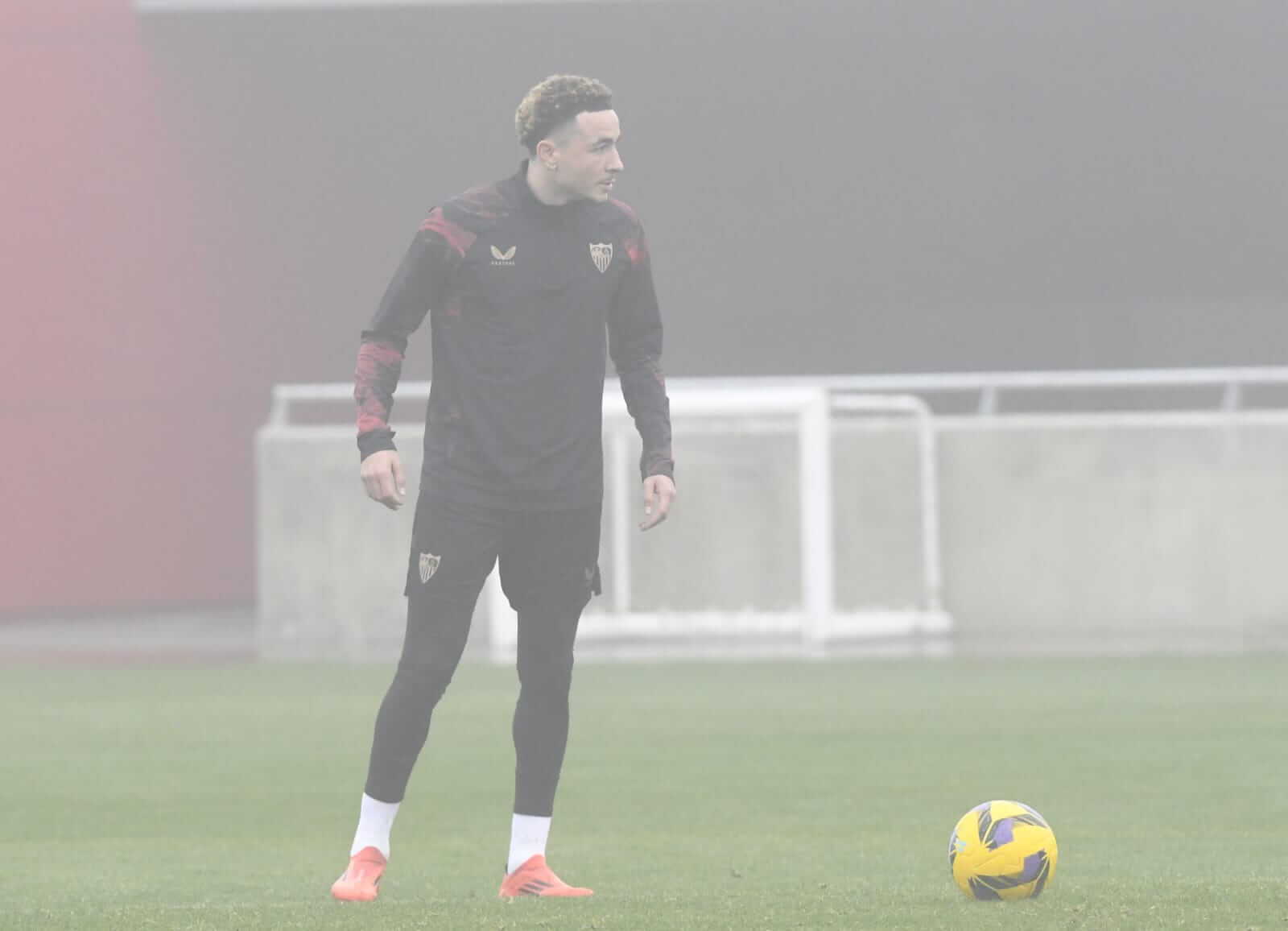 Rubén Vargas, en su primer entrenamiento con el Sevilla