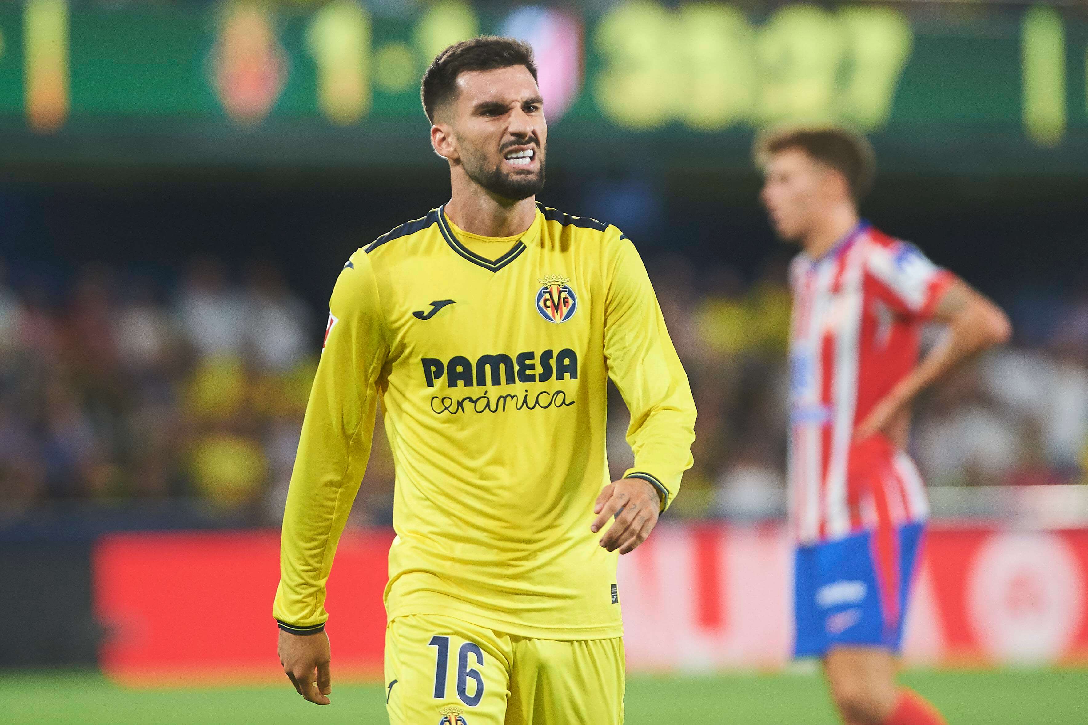 Álex Baena, contra el Atlético de Madrid en LALIGA (Cordon Press)