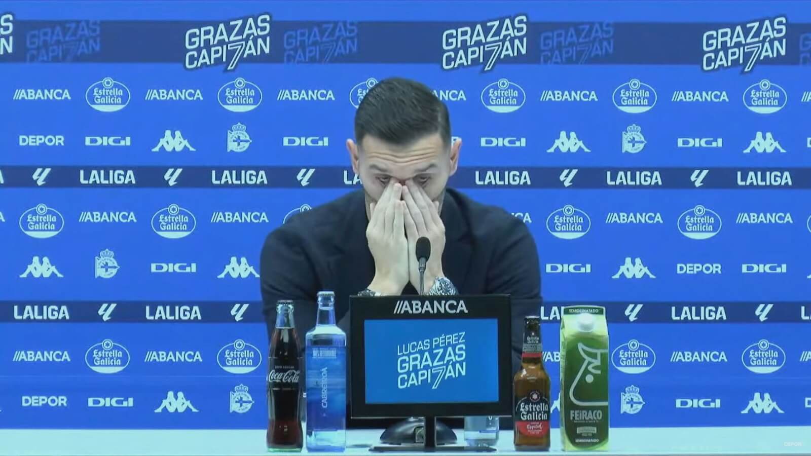 Lágrimas de Lucas Pérez en su despedida (Captura: RC Deportivo).