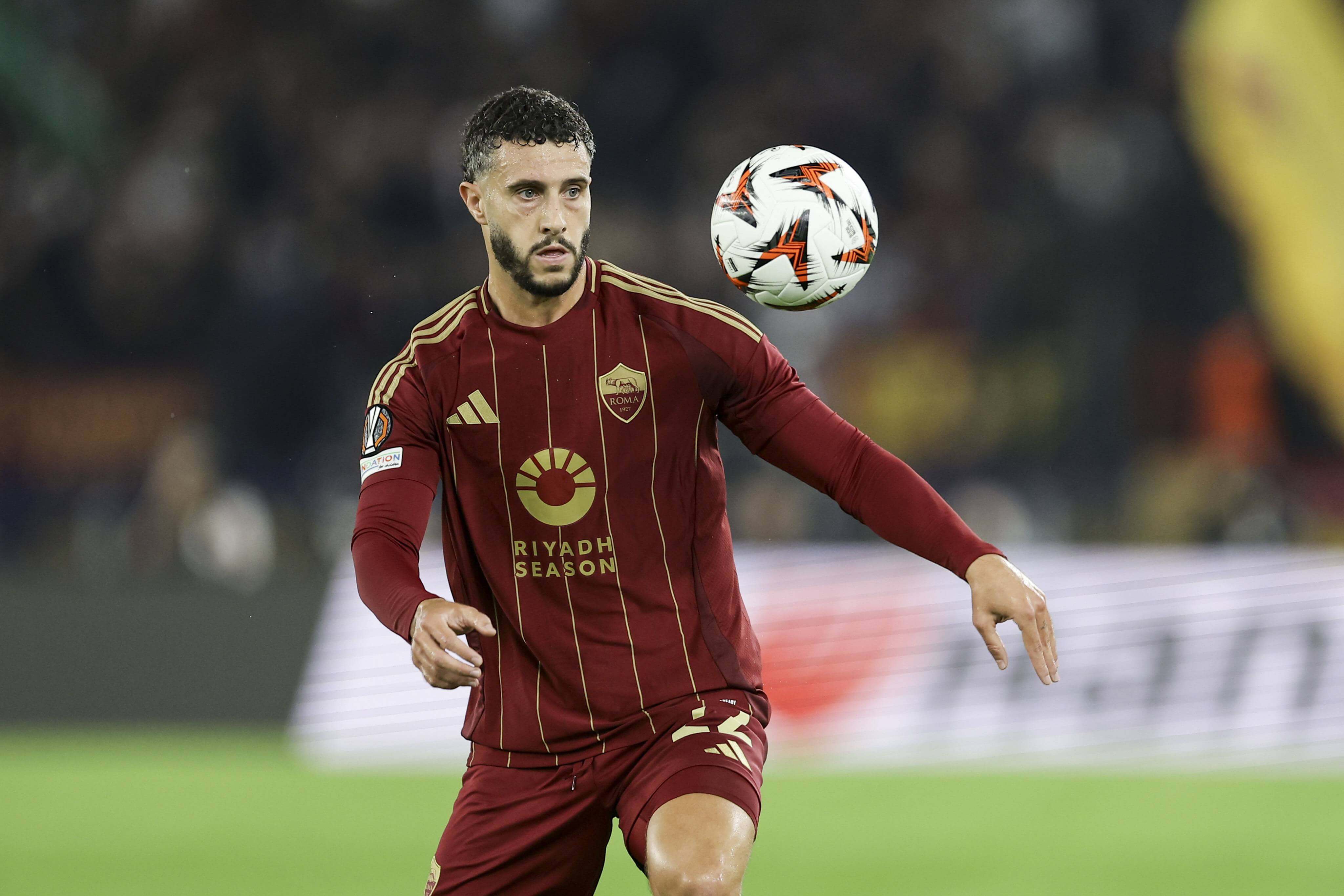 Mario Hermoso, en un partido de la Roma (Foto: Cordon Press).