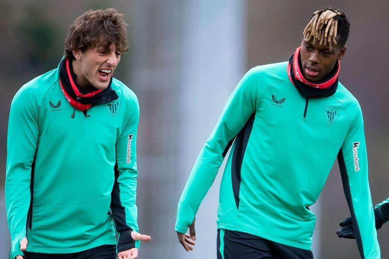 Unai Gómez, muy expresivo con Nico Williams en Lezama (Foto: Athletic Club).